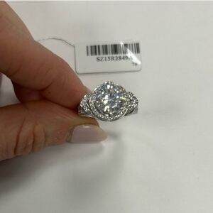 🔹️Suzy Levian🔹️ Sterling Silver White CZ Engagement Ring Size # 7
